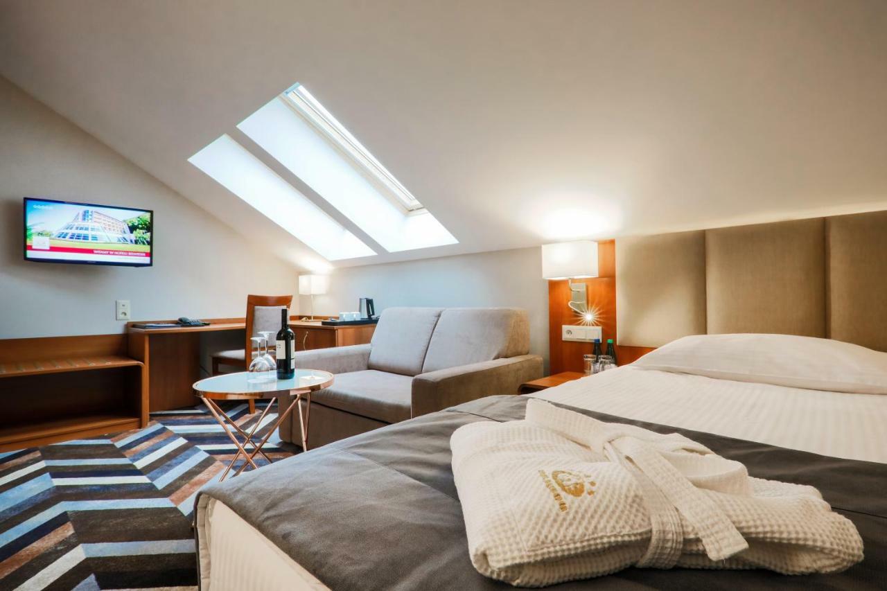 Hotel Belweder Ustron Exterior photo Suite